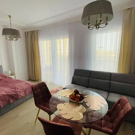 Gustowny Na Woli ורשה