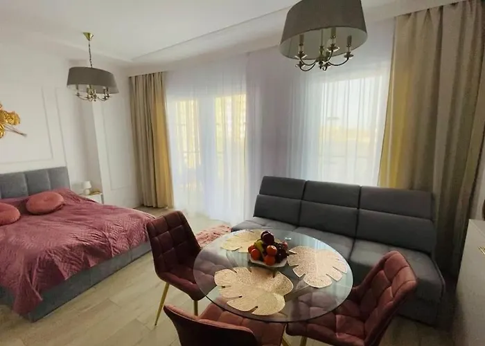 Gustowny Na Woli وارسو